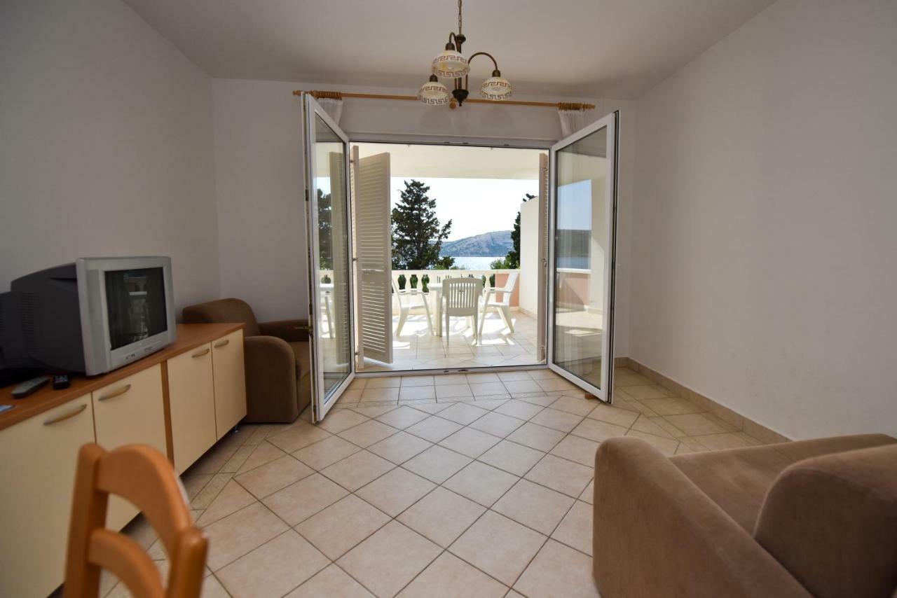 Milka Appartements Stara Novalja Exterior photo